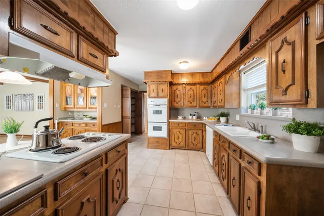 $250,000 | 407 South Rivershire Drive, Conroe, TX 77304