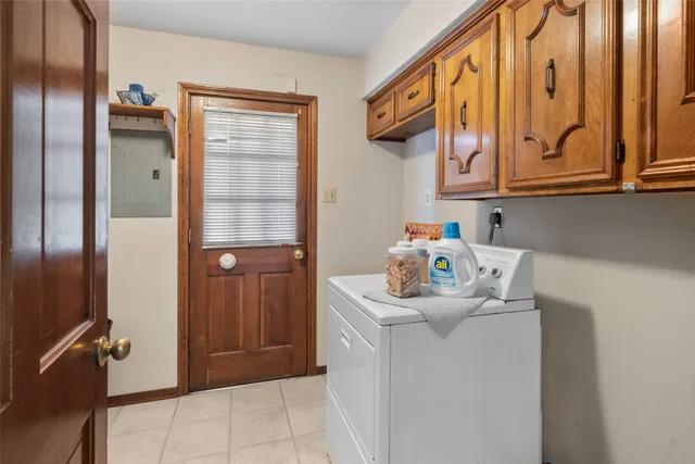 $250,000 | 407 South Rivershire Drive, Conroe, TX 77304