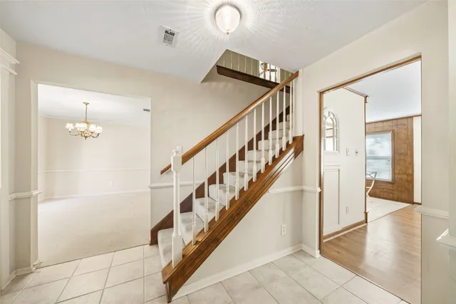 $250,000 | 407 South Rivershire Drive, Conroe, TX 77304