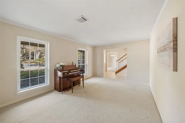 $250,000 | 407 South Rivershire Drive, Conroe, TX 77304