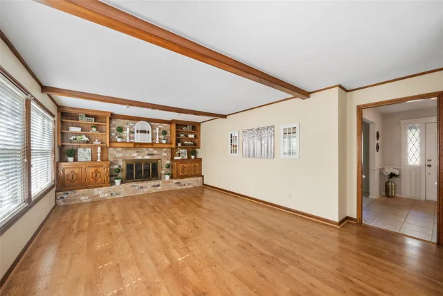 $250,000 | 407 South Rivershire Drive, Conroe, TX 77304