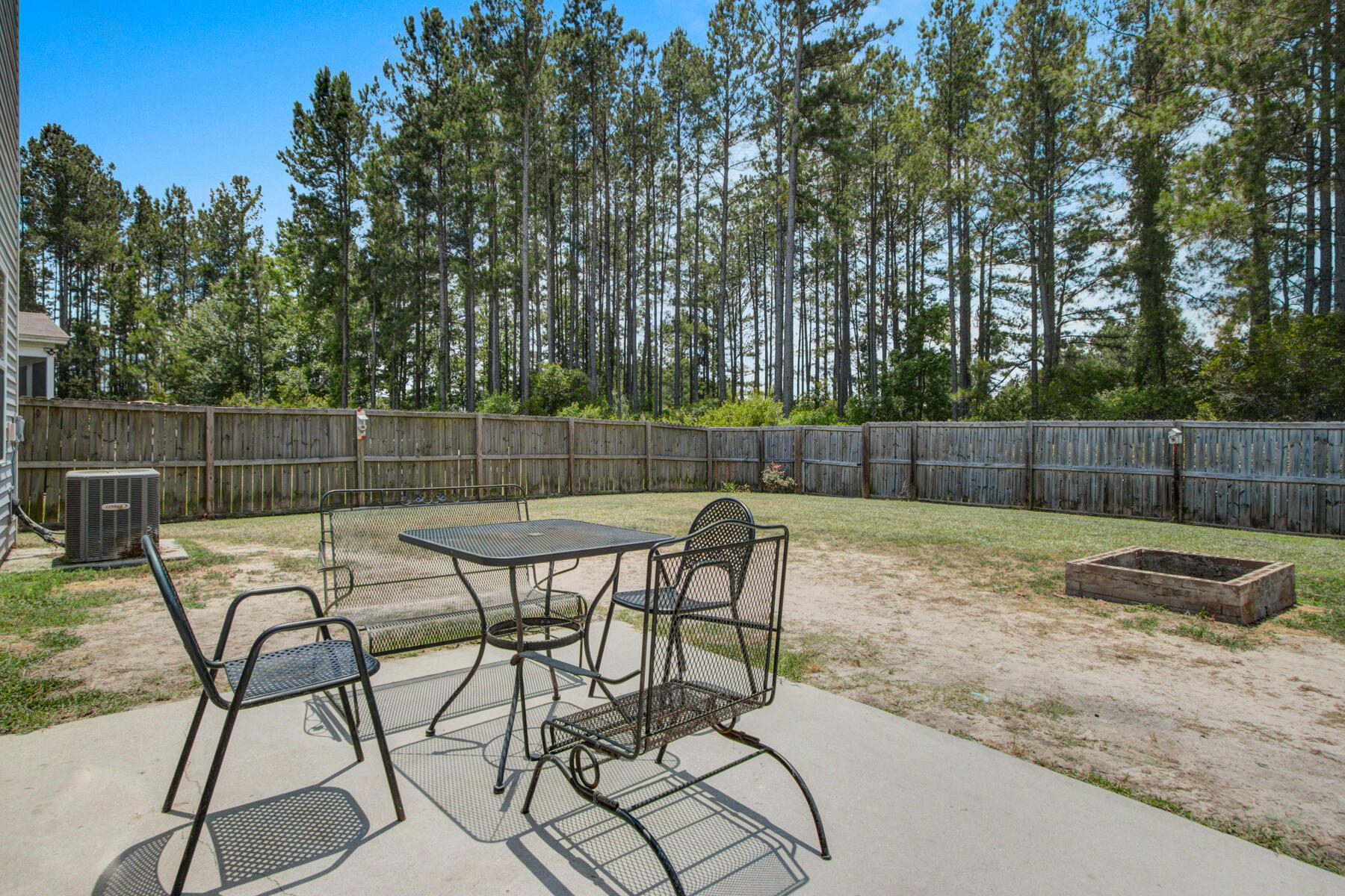 329 Iveson Road Summerville, SC 29486 - Photo 2 of 38 329 Iverson Rd. Summerville SC (31)