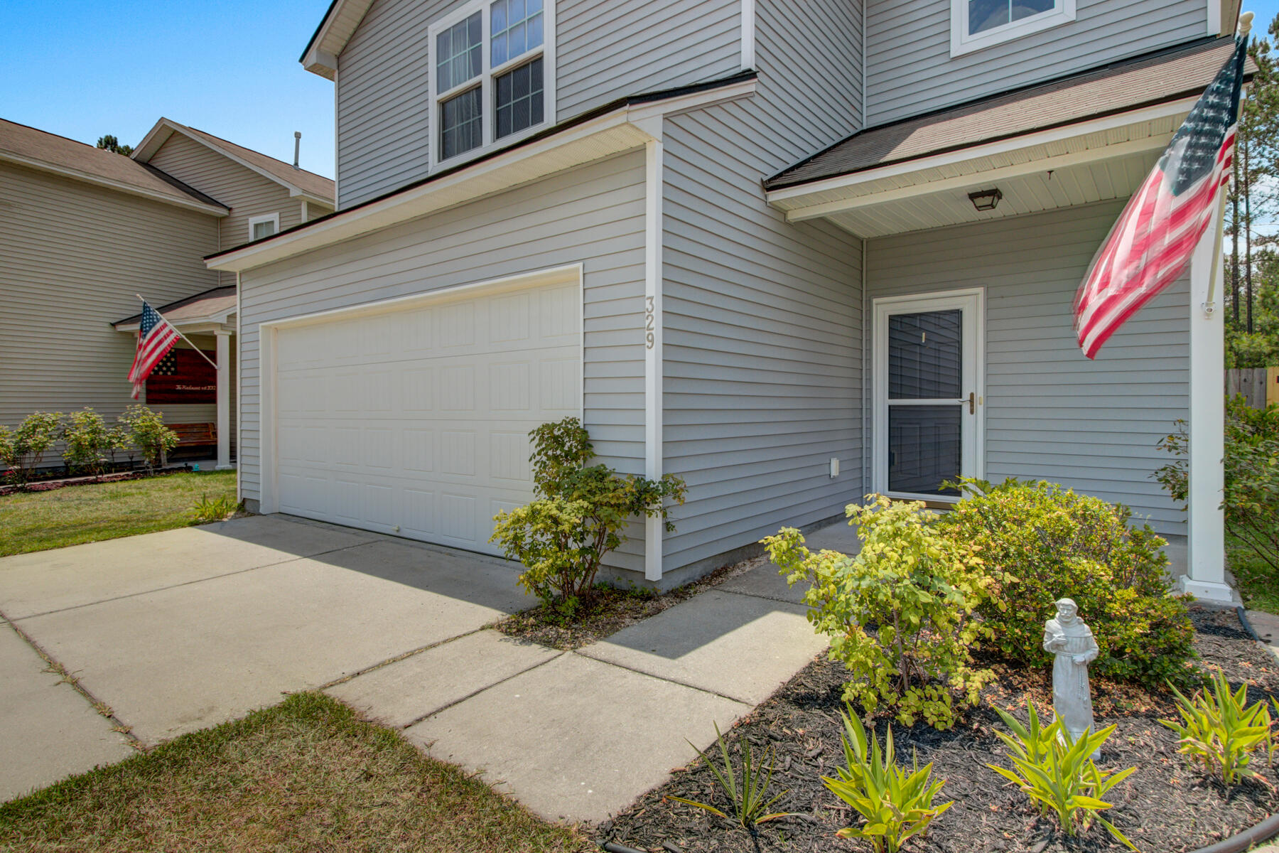329 Iveson Road Summerville, SC 29486 - Photo 5 of 38 329 Iverson Rd. Summerville SC (4)