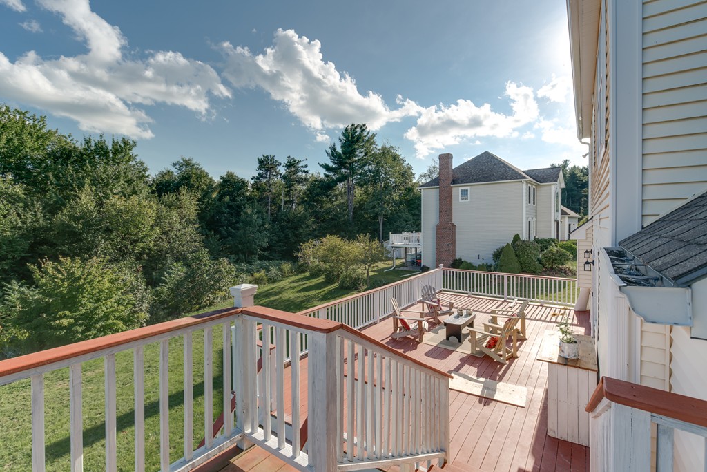 15 Winifreds Way Rutland, MA 01543 - Photo 16 of 30 a view of a fountain in the balcony
