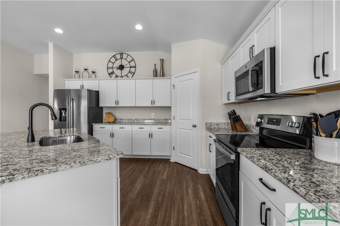 155 Whitehaven Road Savannah, GA 31407 - Photo 12 of 50 Kitchen