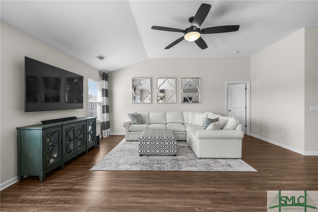 155 Whitehaven Road Savannah, GA 31407 - Photo 6 of 50 Living Area