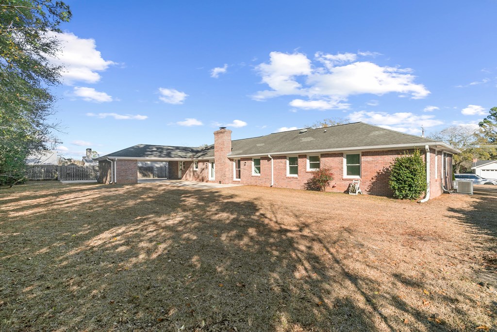 1107 Deerpath Road Dothan, AL 36303 - Photo 7 of 39