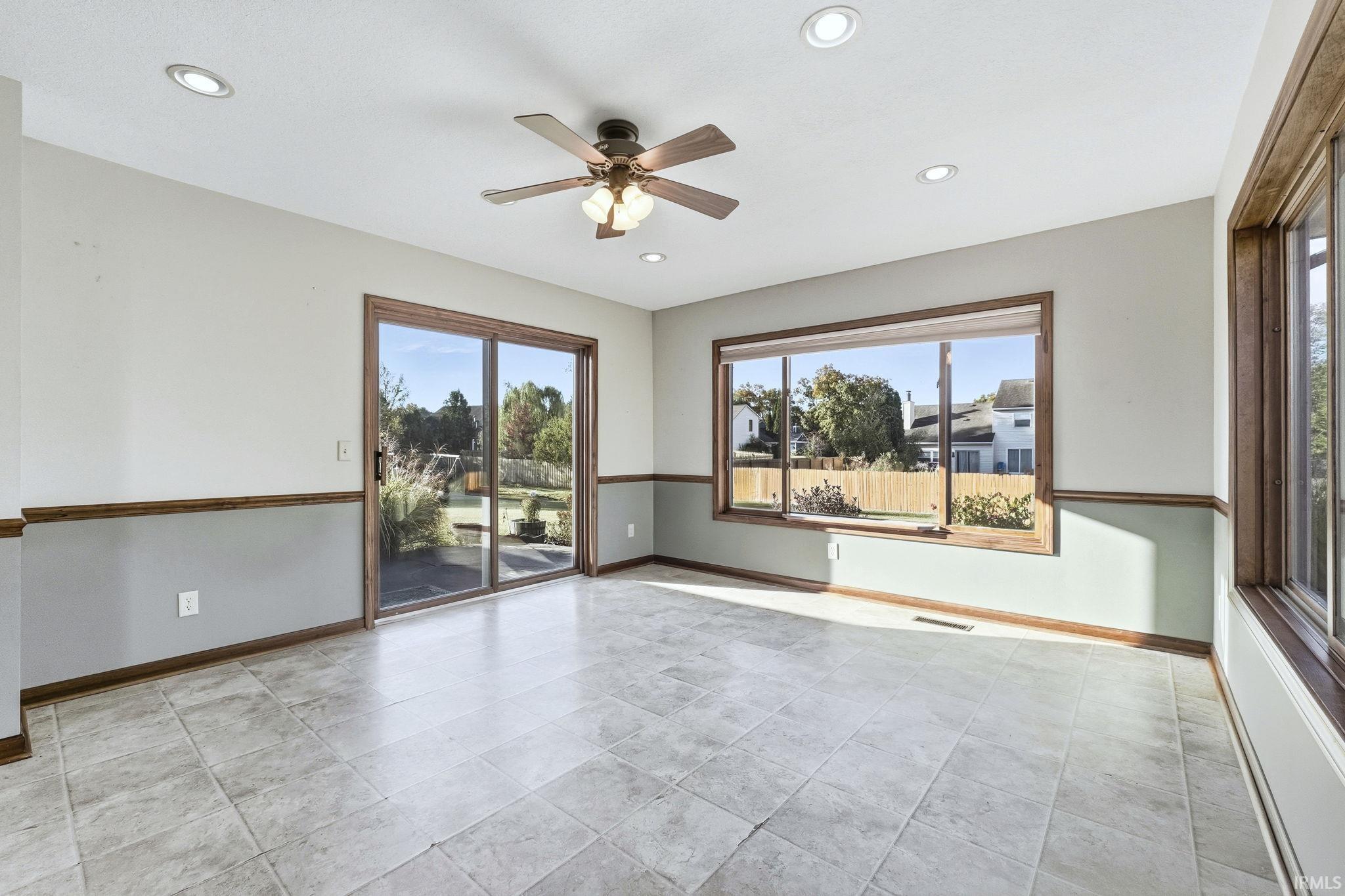 1536 Timberlake Trail Fort Wayne, IN 46804 - Photo 15 of 36