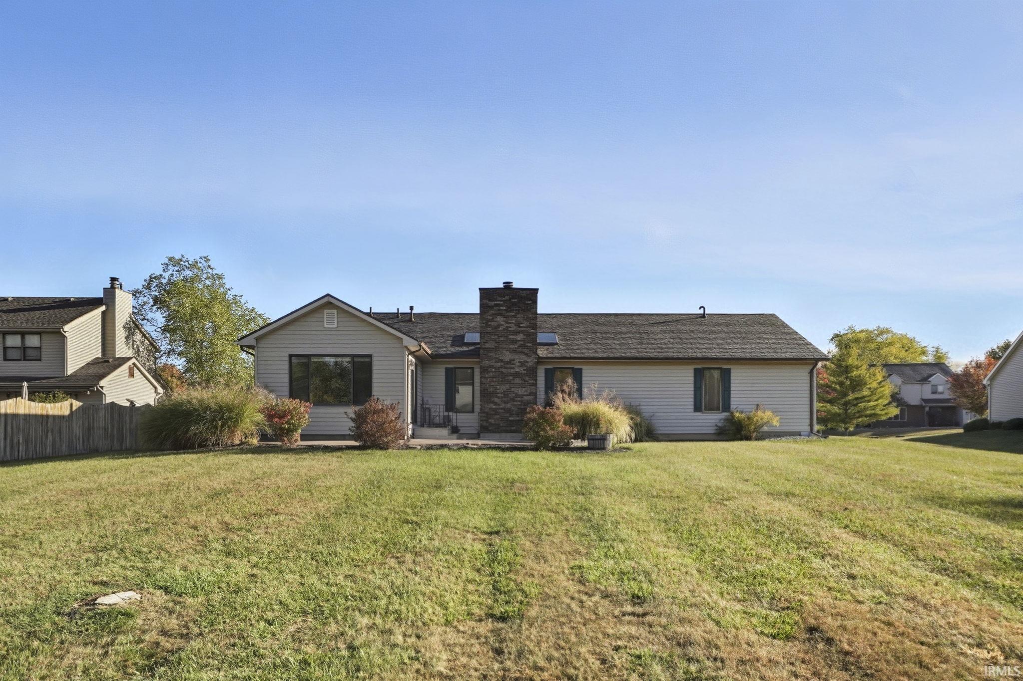 1536 Timberlake Trail Fort Wayne, IN 46804 - Photo 6 of 36