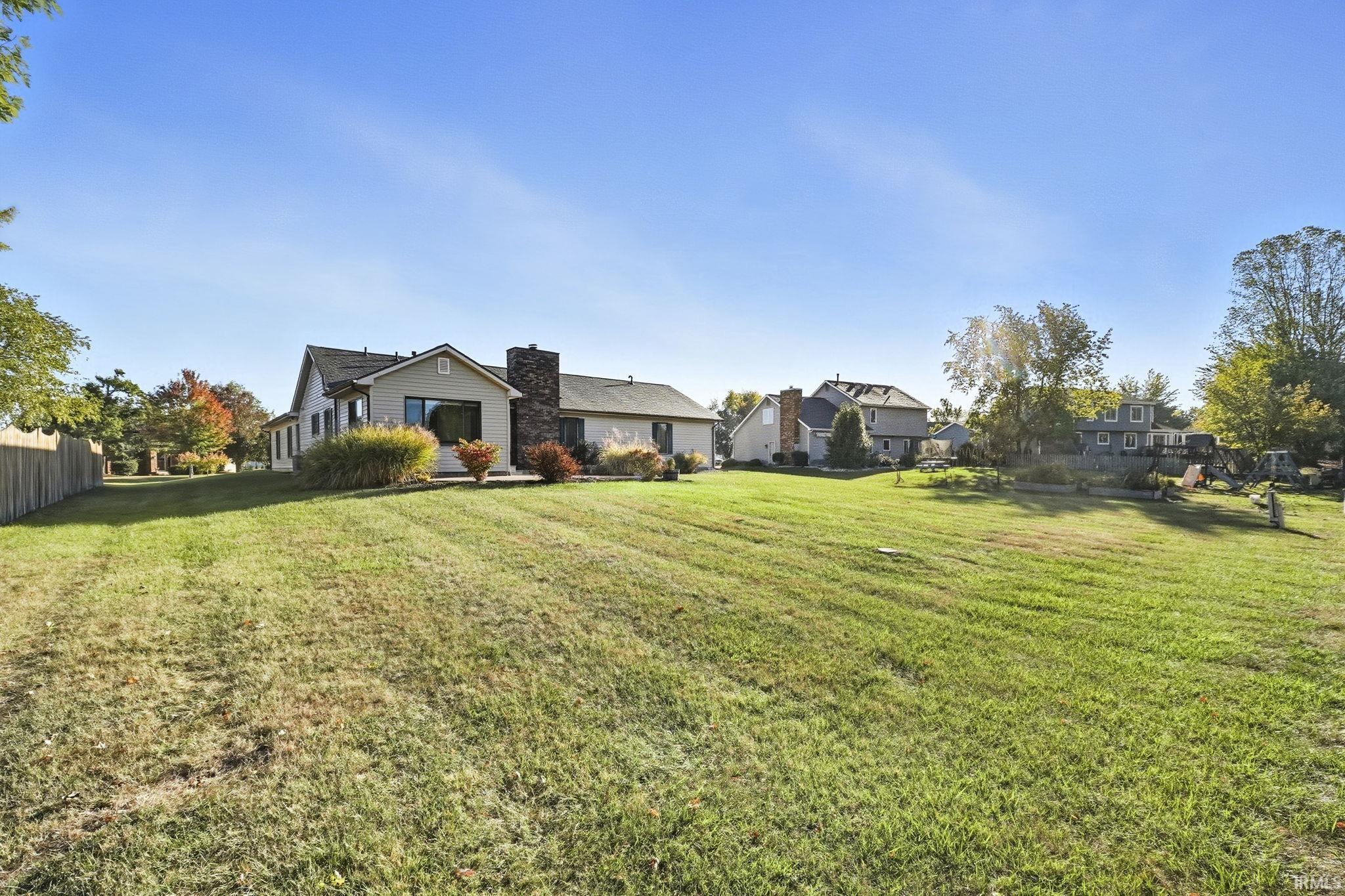 1536 Timberlake Trail Fort Wayne, IN 46804 - Photo 8 of 36