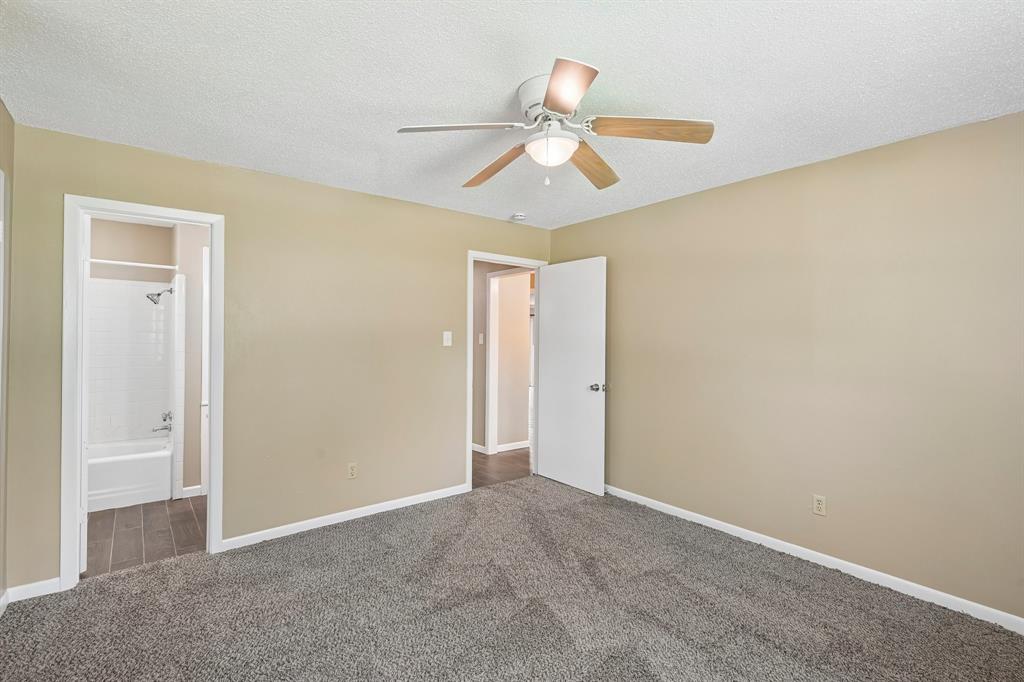 1707 Park Ridge Terrace Arlington, TX 76012 - Photo 16 of 40