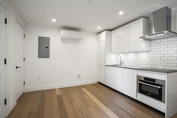 $3,100 | 72 Beacon Street, Unit A, Boston, MA 02108