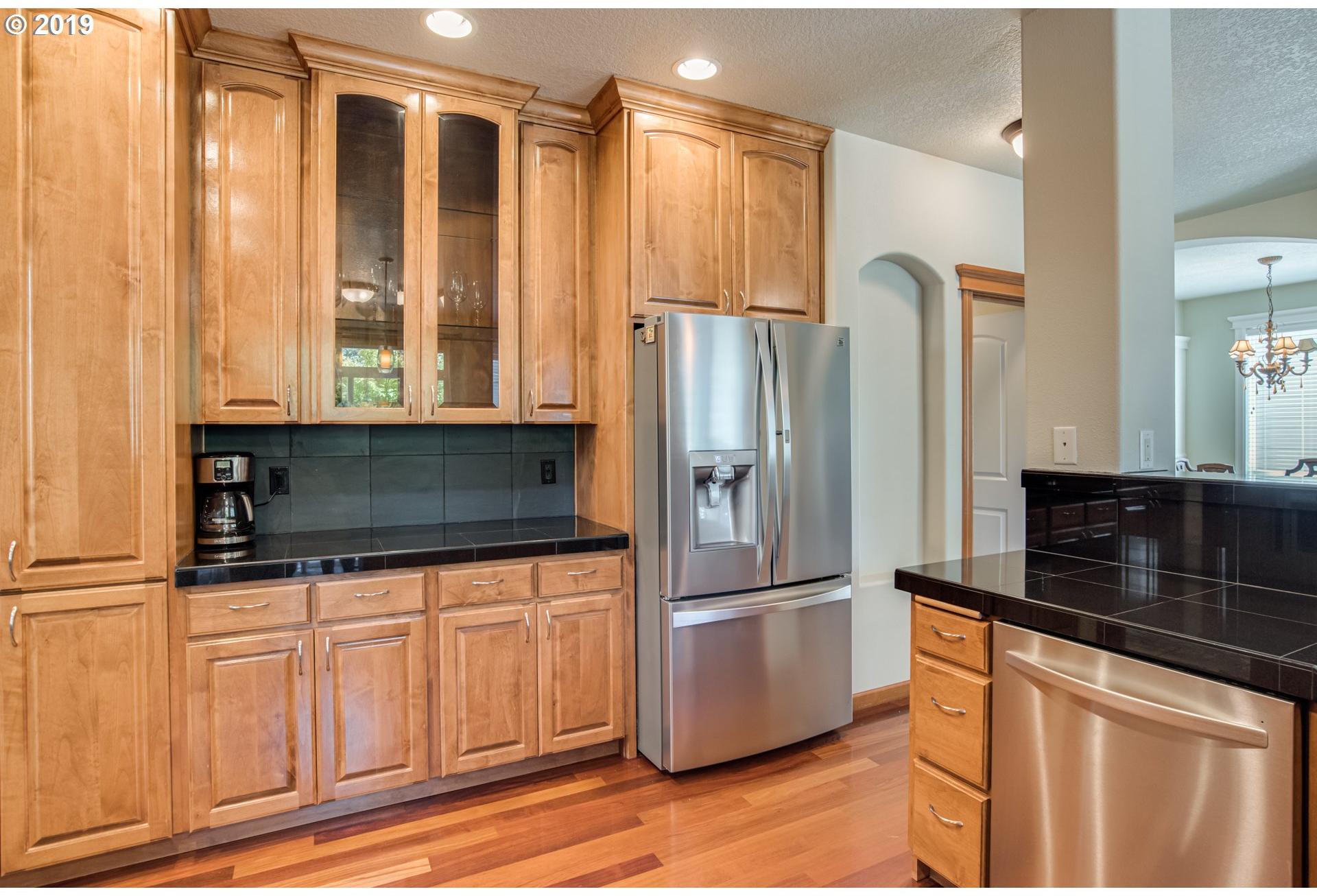 904 North 9th Way Ridgefield, WA 98642 - Photo 9 of 32 Gallery Image 9