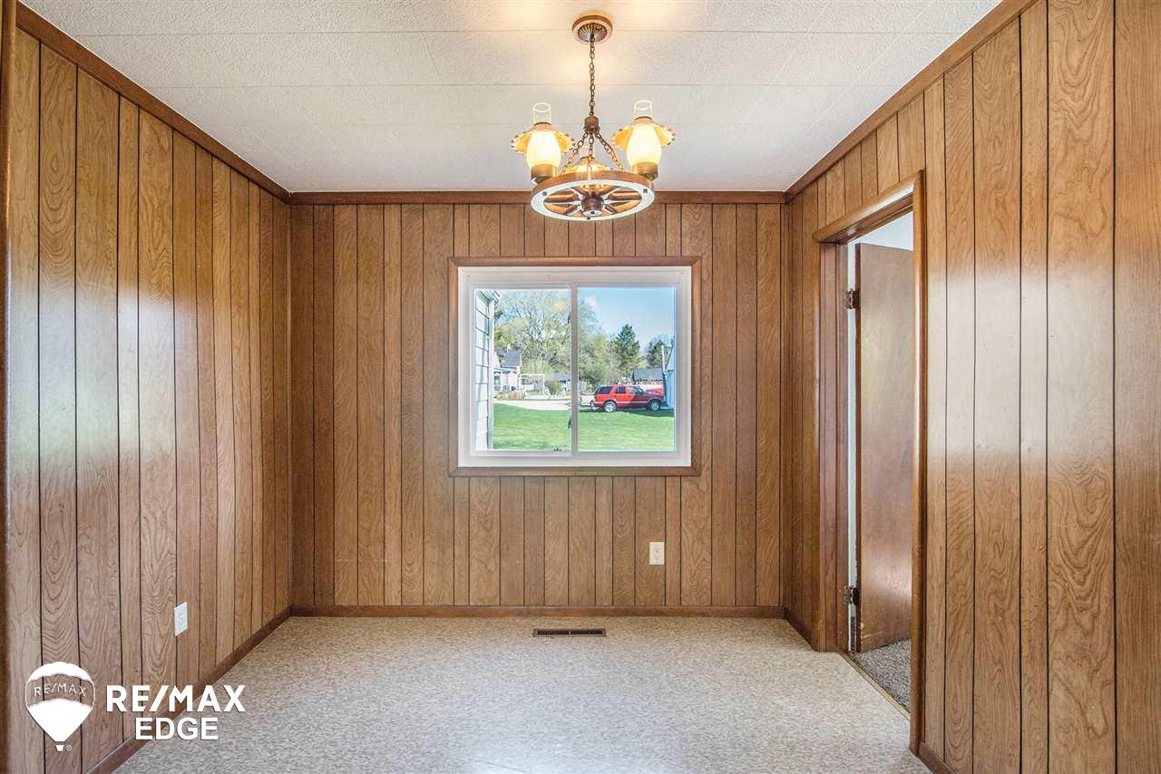 2060 North Irish Road Davison, MI 48423 - Photo 14 of 18 50038962-13.JPG