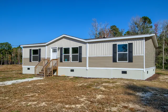 $230,000 | 520 Branch Bend Way, Cross, SC 29436