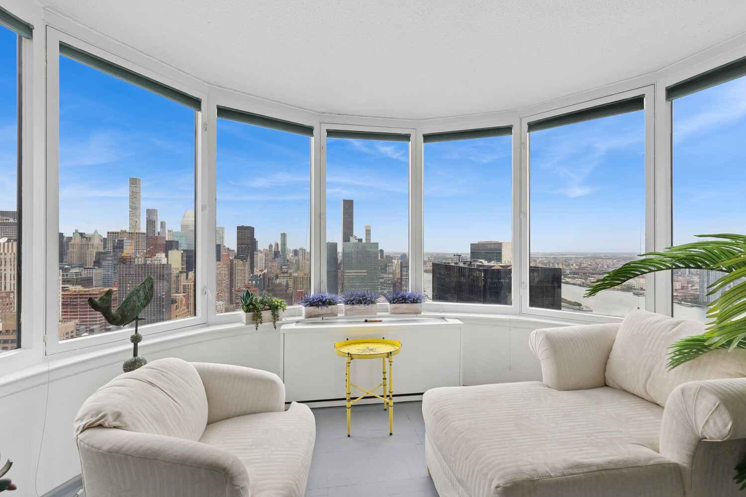 330 East 38th Street, Unit 56H Manhattan, NY 10016 - Photo 1 of 6