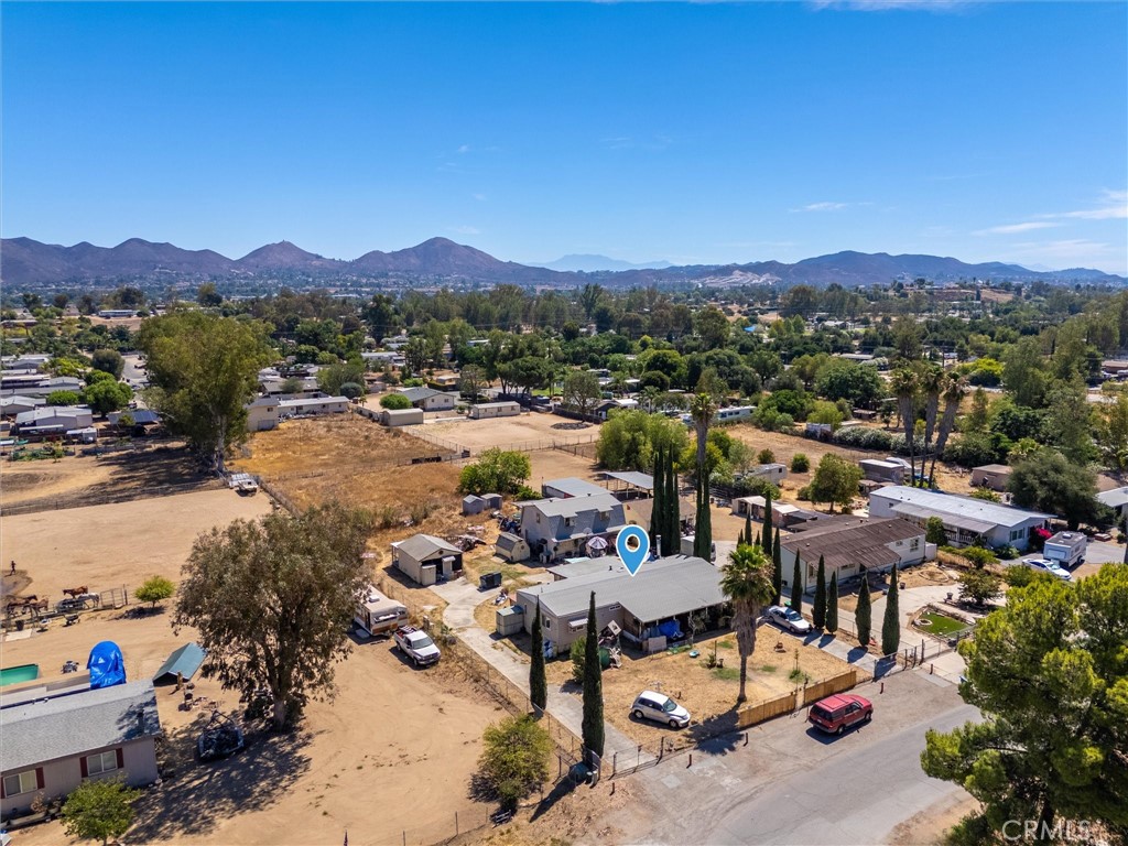 20288 Union Street Wildomar, CA 92595 - Photo 3 of 31