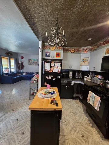 $915,000 | 158-30 96th Street | Old Howard Beach