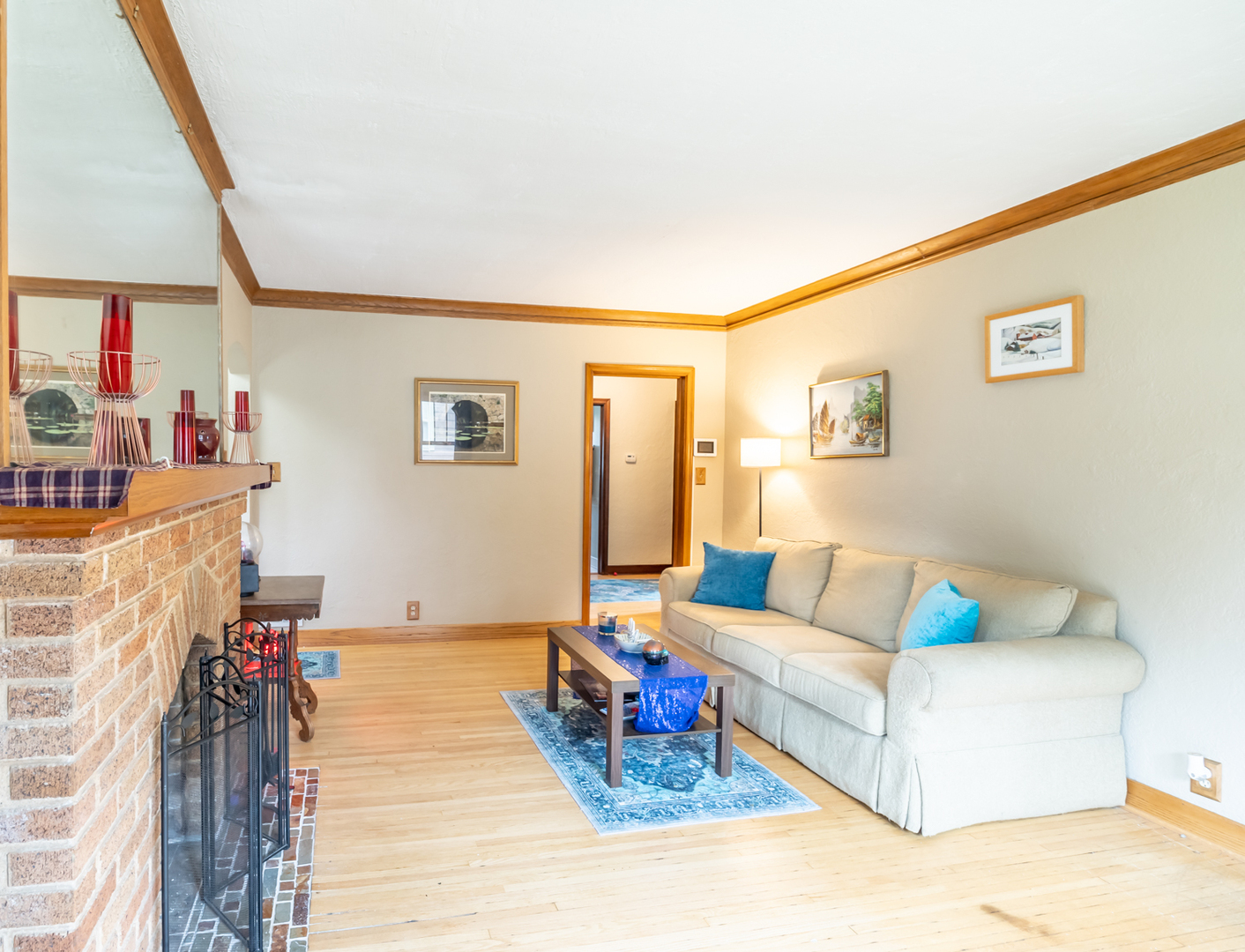 725 Augusta Avenue Elgin, IL 60120 - Photo 5 of 37
