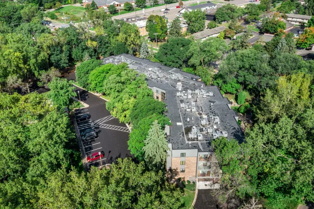 $199,900 | 10 Windsor Court, Unit 102, New Brighton, MN 55112