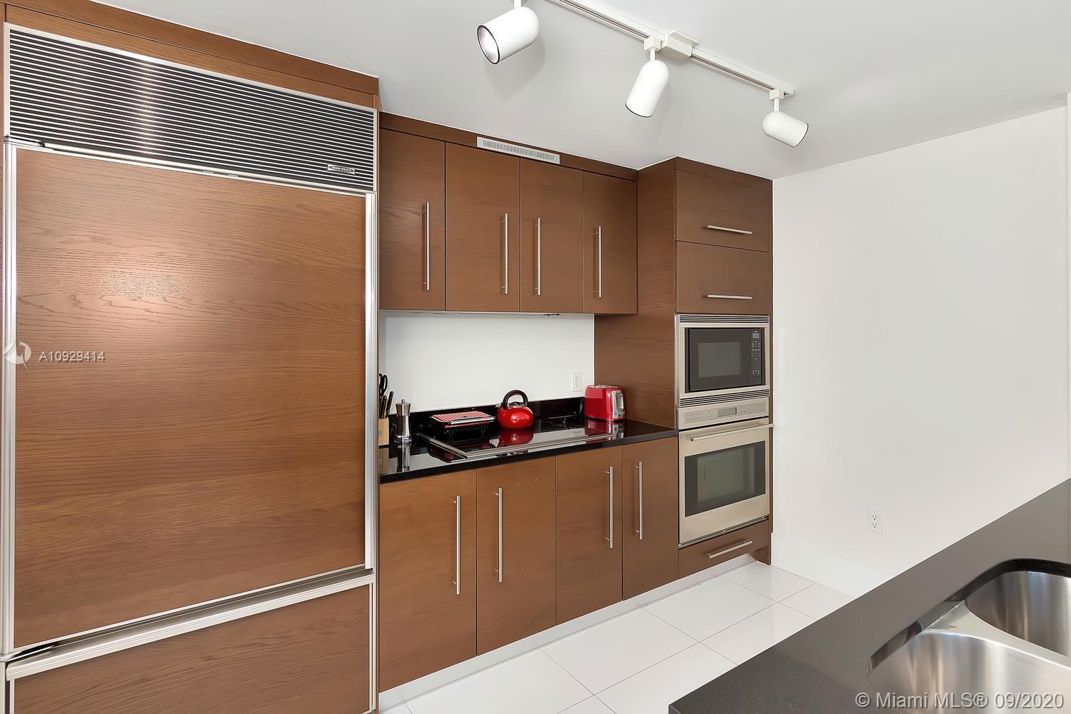 485 Brickell Avenue, Unit 3704 Miami, FL 33131 - Photo 20 of 65