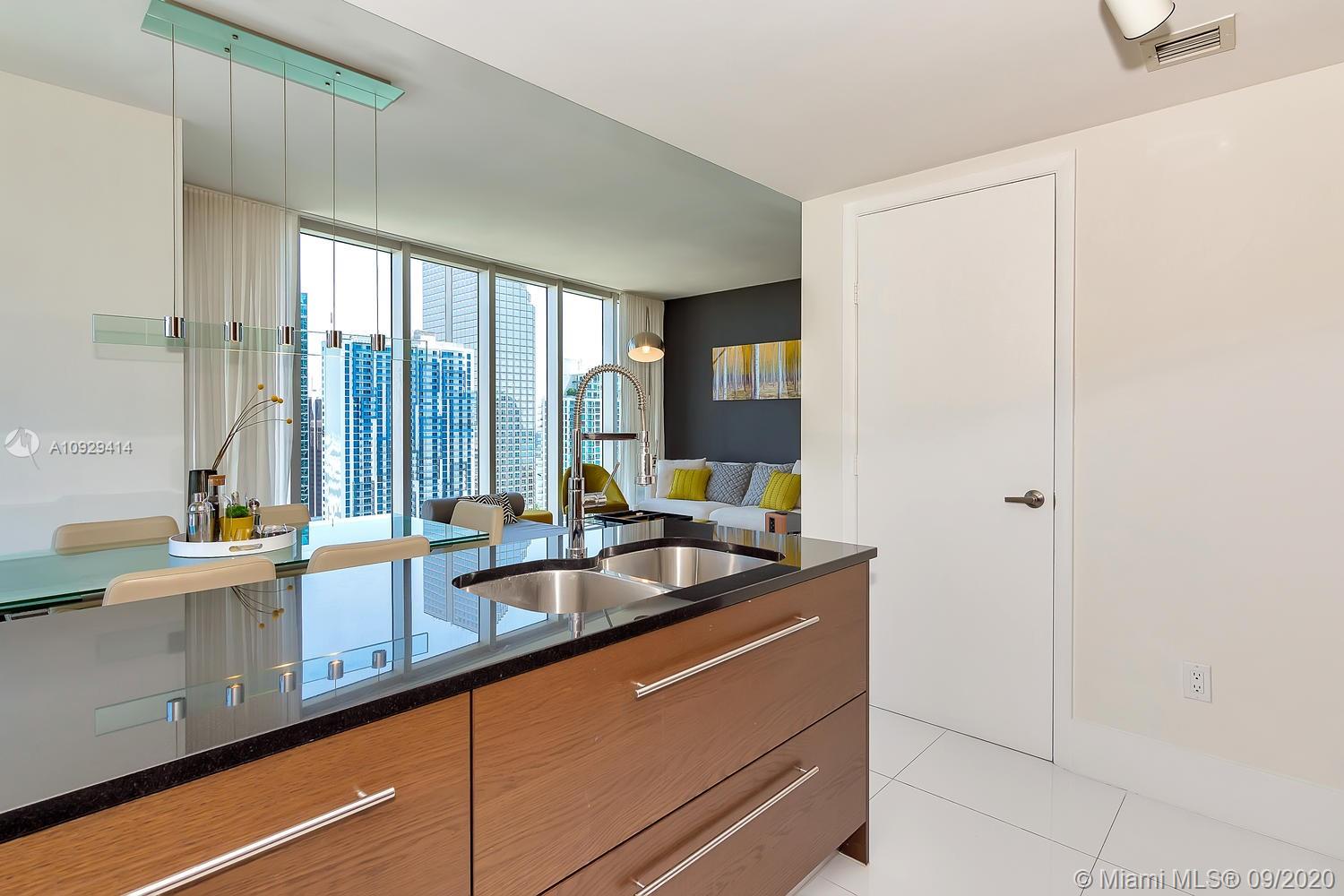 485 Brickell Avenue, Unit 3704 Miami, FL 33131 - Photo 21 of 65