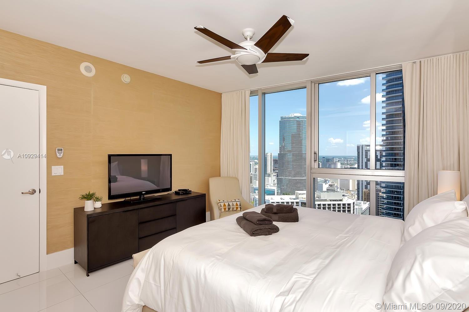 485 Brickell Avenue, Unit 3704 Miami, FL 33131 - Photo 25 of 65