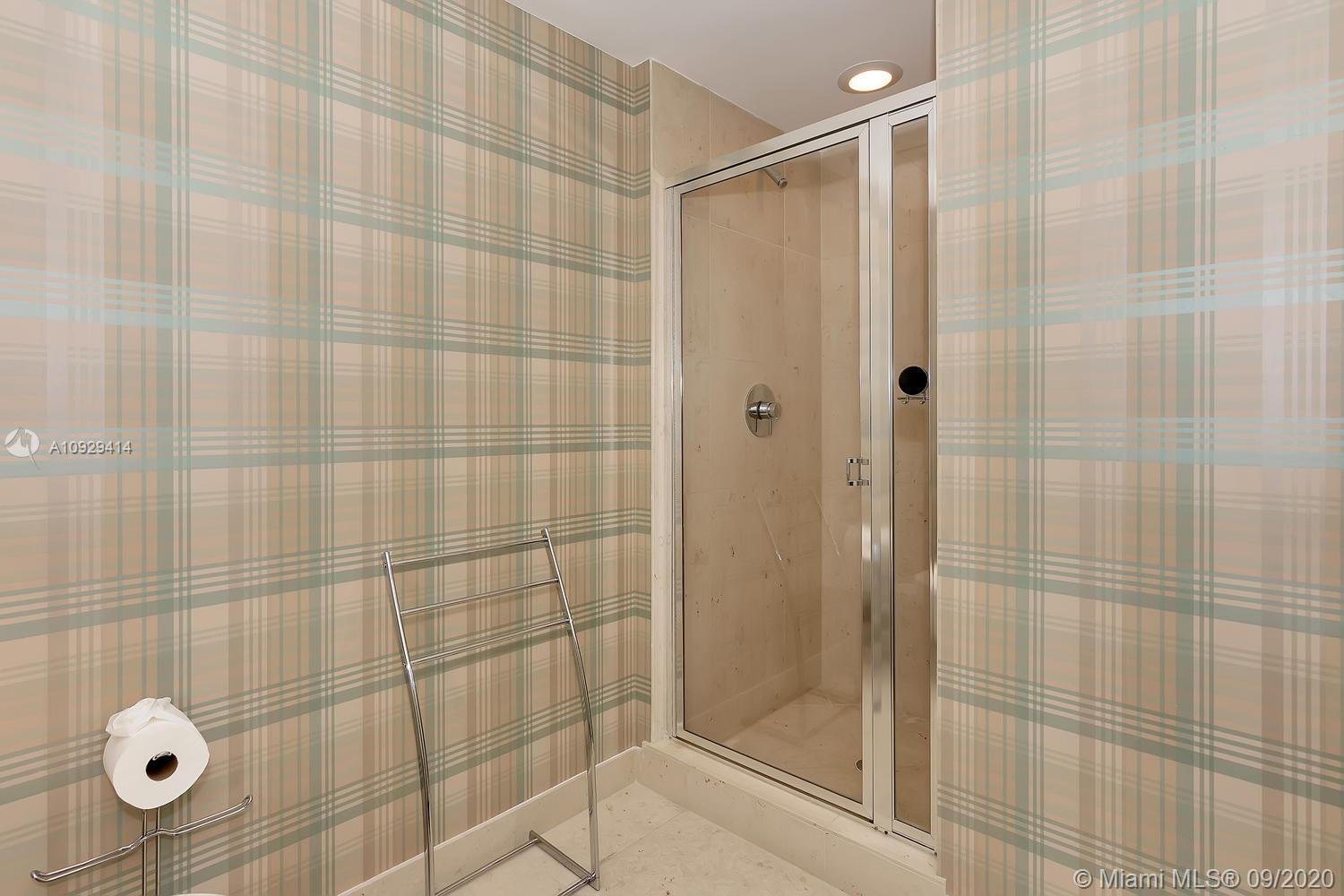 485 Brickell Avenue, Unit 3704 Miami, FL 33131 - Photo 39 of 65