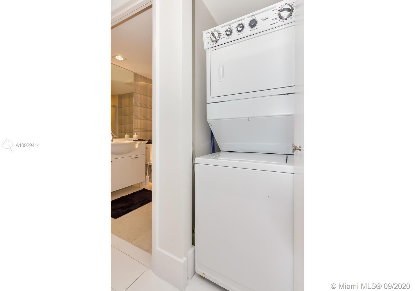 485 Brickell Avenue, Unit 3704 Miami, FL 33131 - Photo 41 of 65