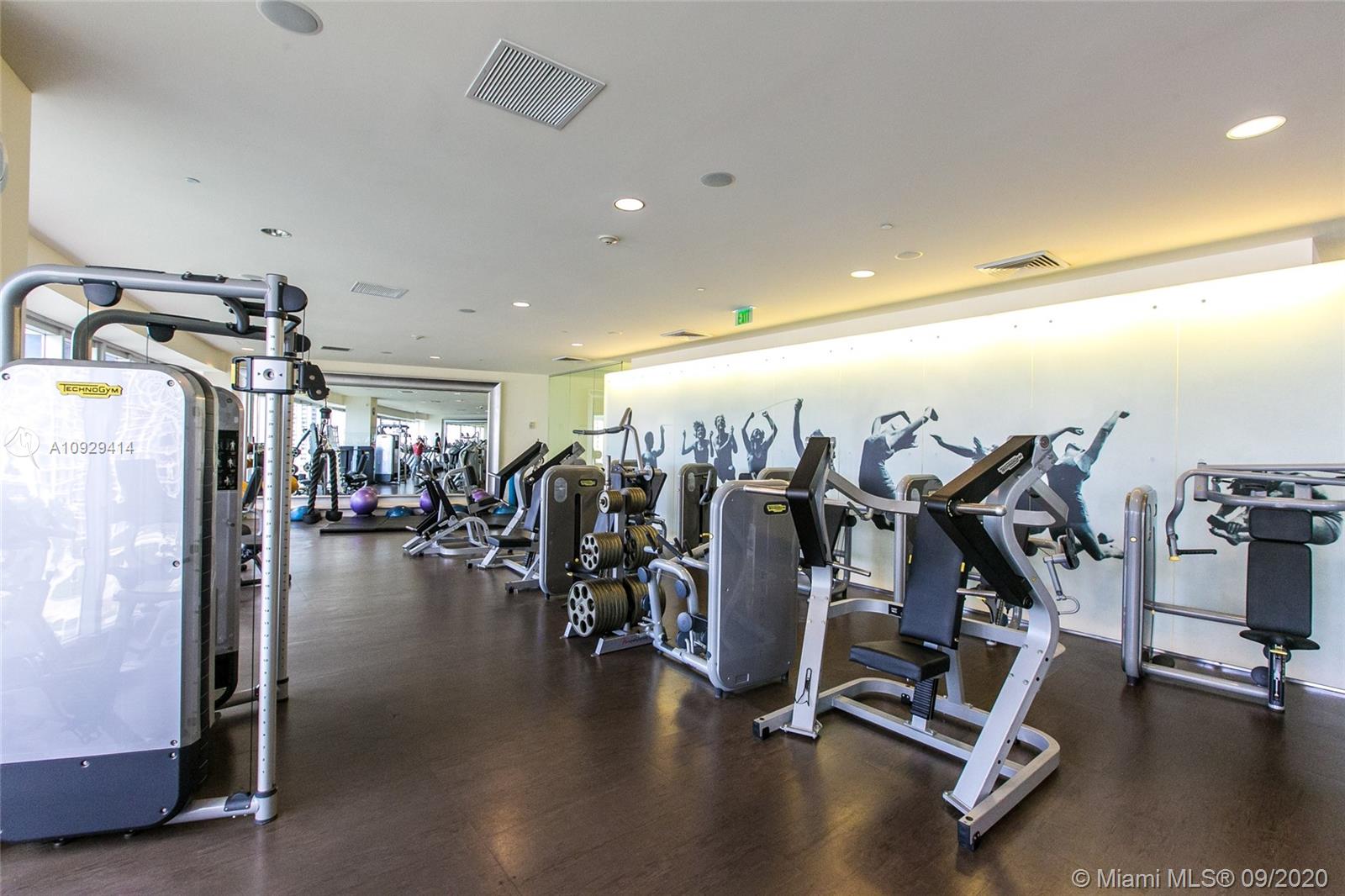 485 Brickell Avenue, Unit 3704 Miami, FL 33131 - Photo 54 of 65