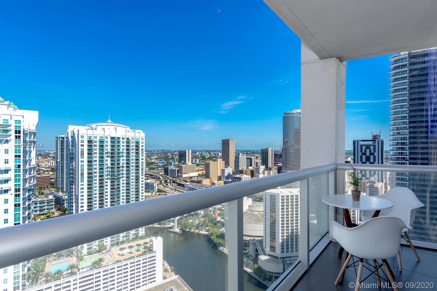 485 Brickell Avenue, Unit 3704 Miami, FL 33131 - Photo 8 of 65 Northwest view from 3704