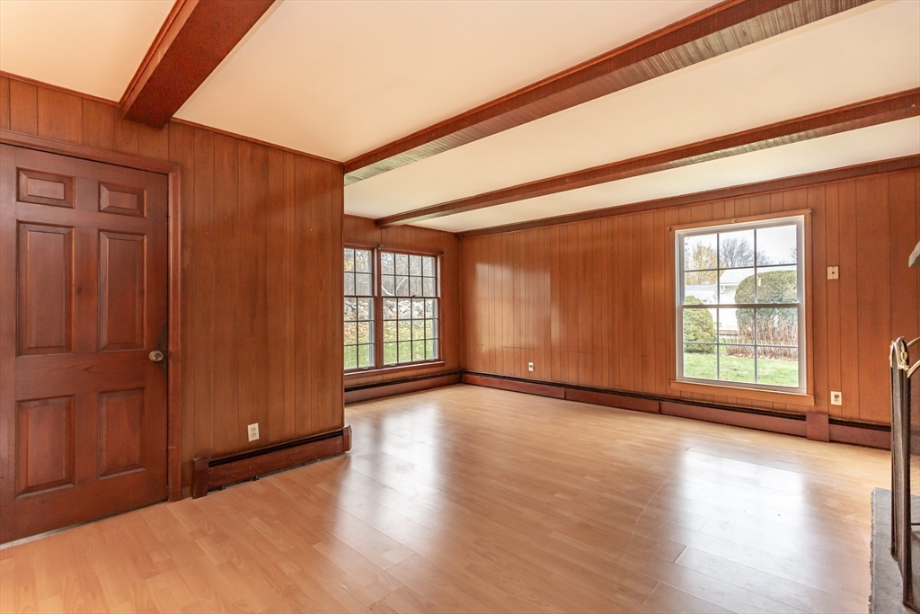 105 Cornhill Road Somerset, MA 02725 - Photo 11 of 38