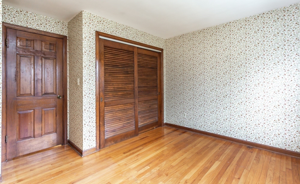 105 Cornhill Road Somerset, MA 02725 - Photo 25 of 38