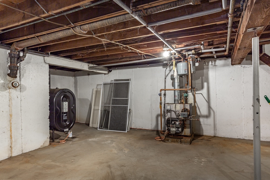 105 Cornhill Road Somerset, MA 02725 - Photo 34 of 38