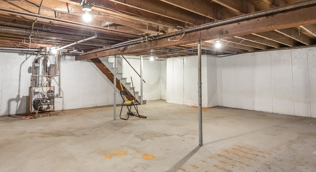 105 Cornhill Road Somerset, MA 02725 - Photo 35 of 38