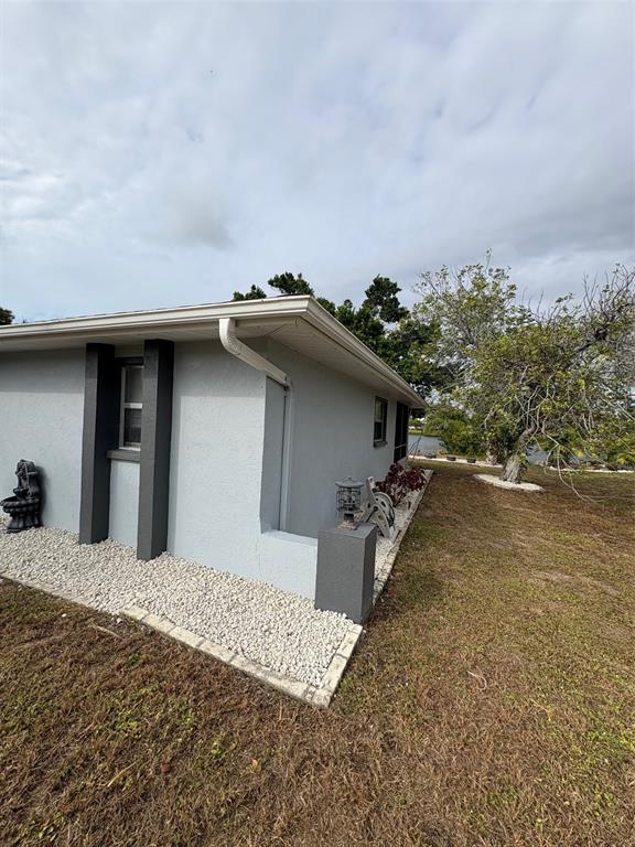 947 Shasta Road Venice, FL 34293 - Photo 6 of 52 Gallery Image 6