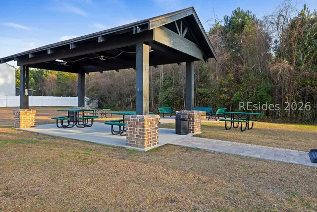 $389,000 | 21 Pacolet Lane, Beaufort, SC 29906