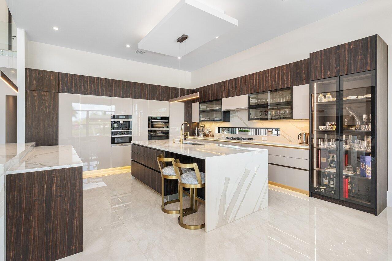 9625 Vescovato Way Boca Raton, FL 33496 - Photo 10 of 94 009-9625VescovatoWay-BocaRaton-FL-33496-