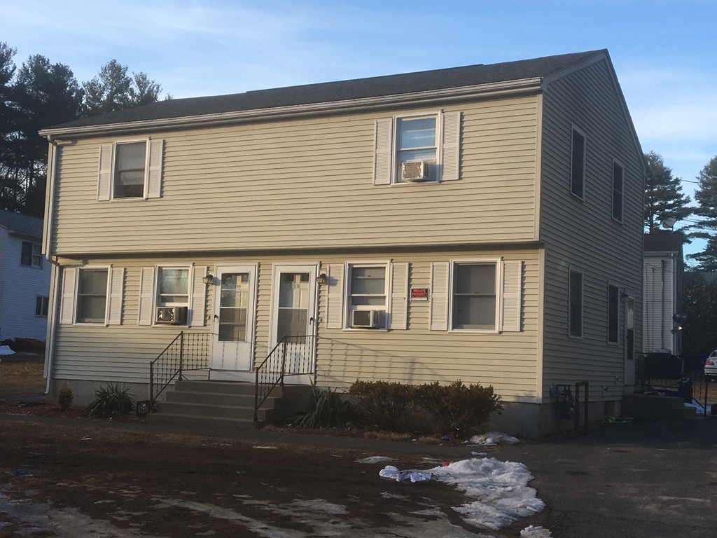 402-404 Fernbank Road Springfield, MA 01129 - Photo 1 of 2 Gallery Image 1