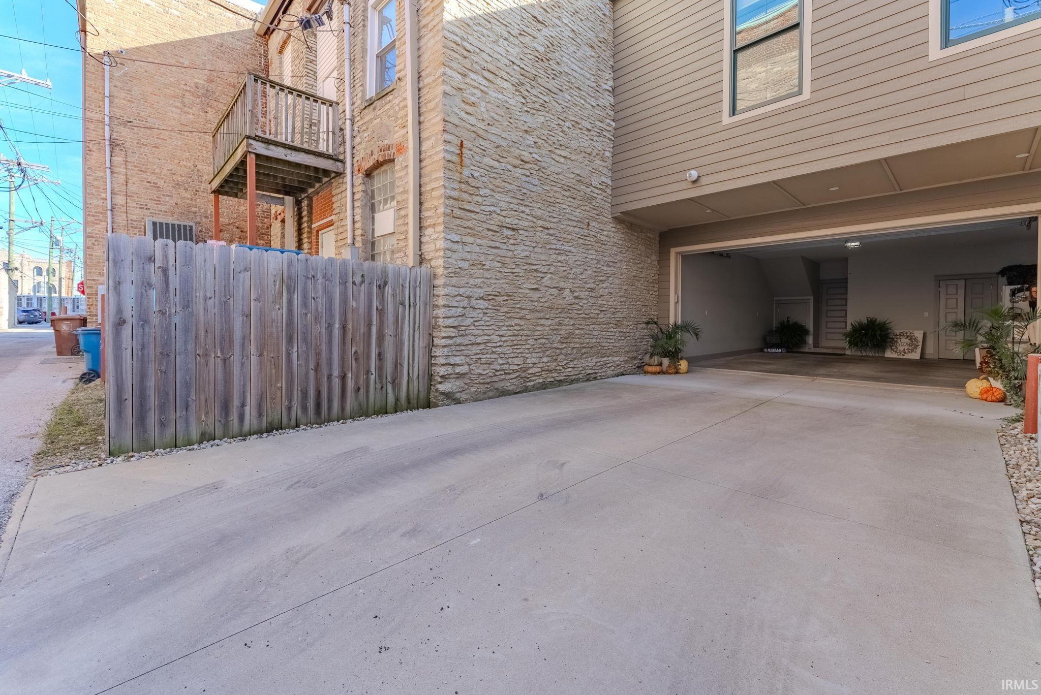 76 West Canal Street Wabash, IN 46992 - Photo 3 of 27