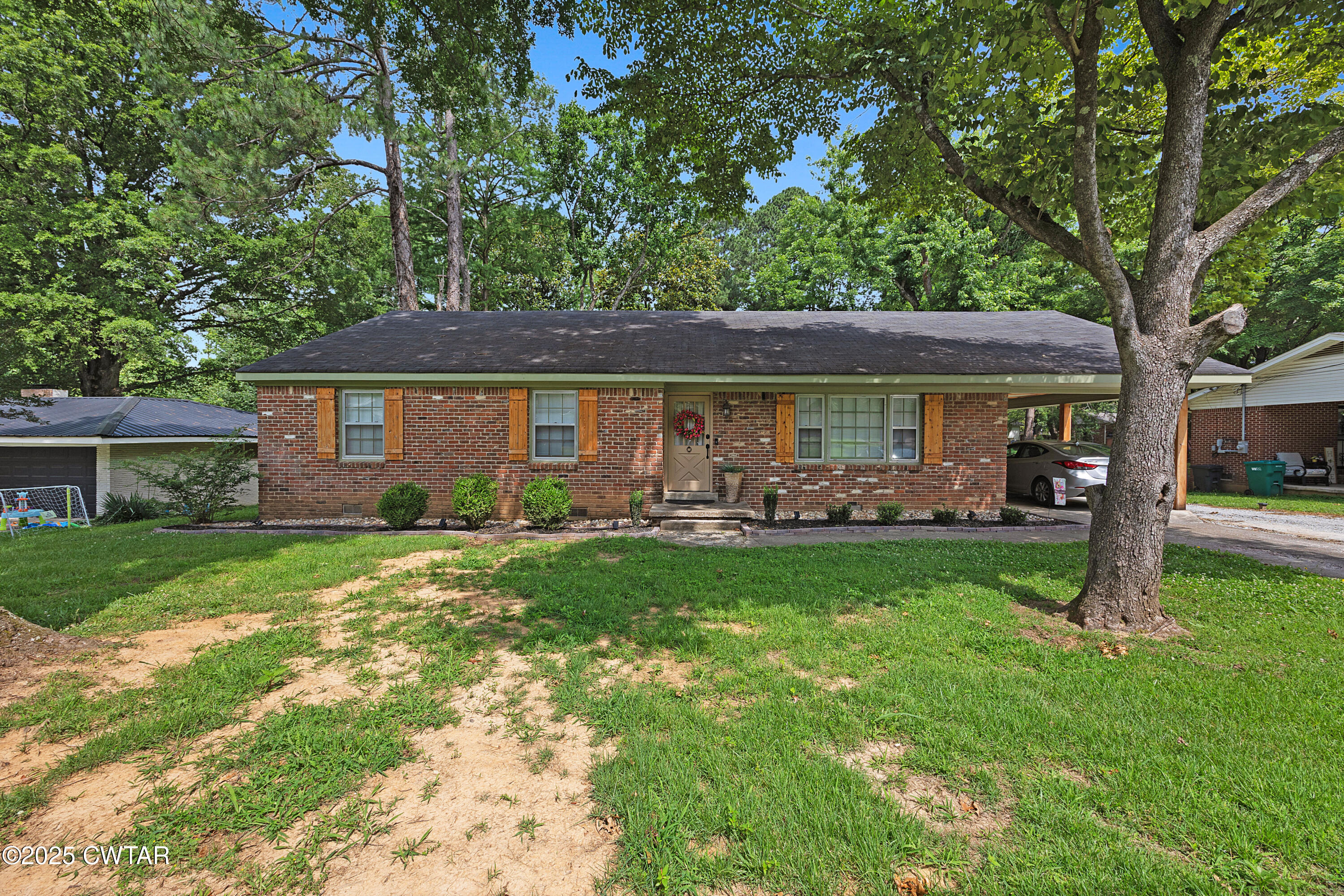 457 Russell Road Jackson, TN 38301 - Photo 1 of 20 E02A1142