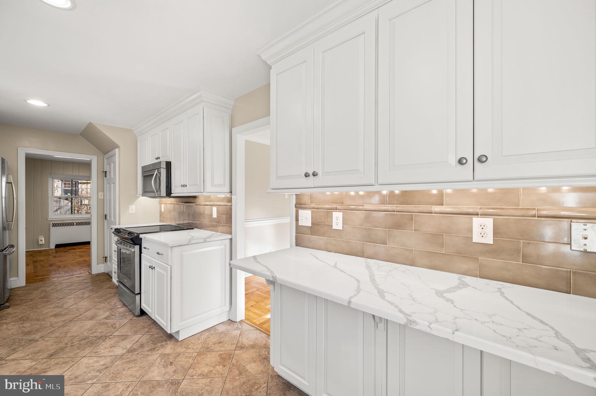 317 Lynbrooke Road Springfield, PA 19064 - Photo 16 of 34 Kitchen