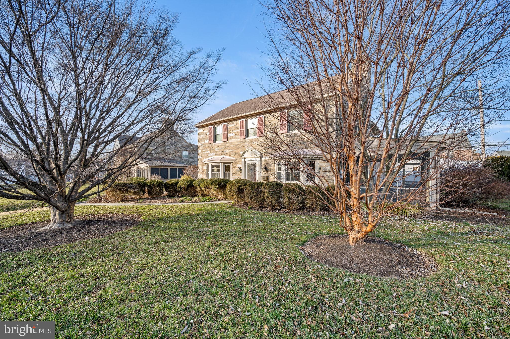 317 Lynbrooke Road Springfield, PA 19064 - Photo 3 of 34
