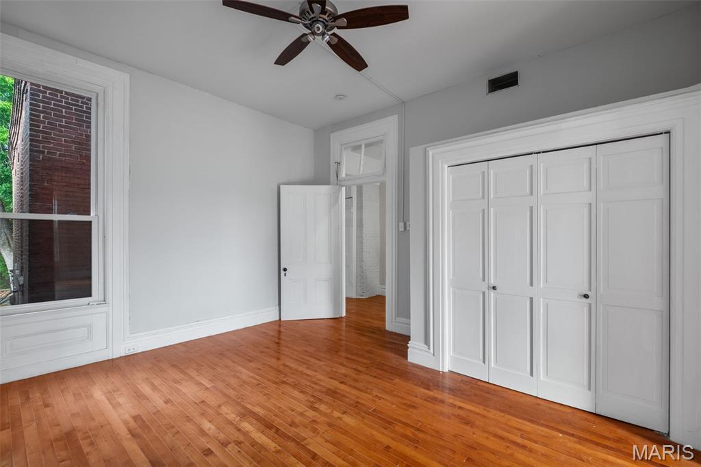 1725 Oregon Place St. Louis, MO 63104 - Photo 25 of 39