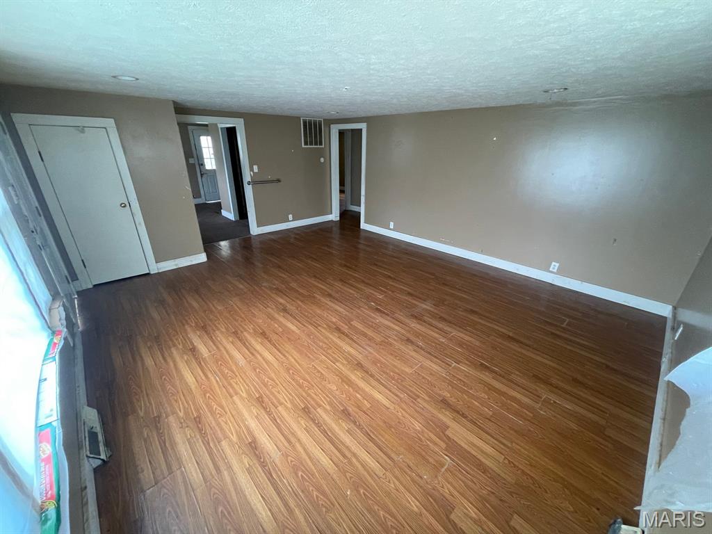 4012 Highway 16 Litchfield, IL 62056 - Photo 2 of 19