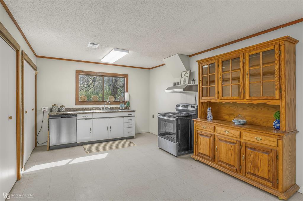 203 Thomas Road Athens, LA 71003 - Photo 14 of 20