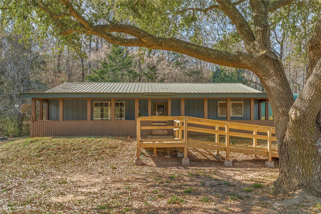 203 Thomas Road Athens, LA 71003 - Photo 15 of 20