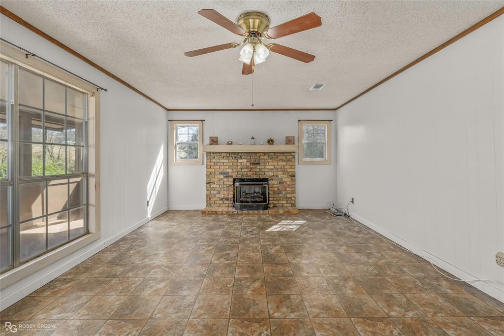 203 Thomas Road Athens, LA 71003 - Photo 2 of 20