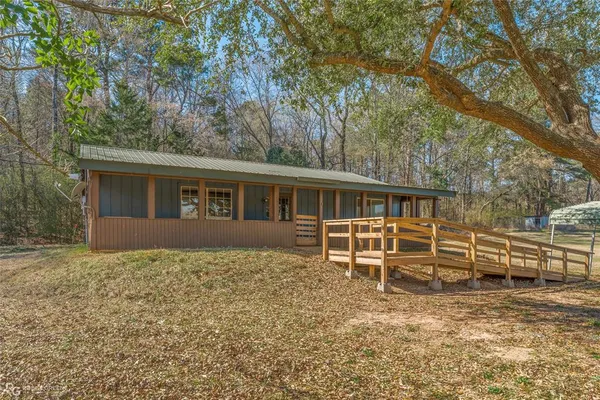 $265,000 | 203 Thomas Road, Athens, LA 71003