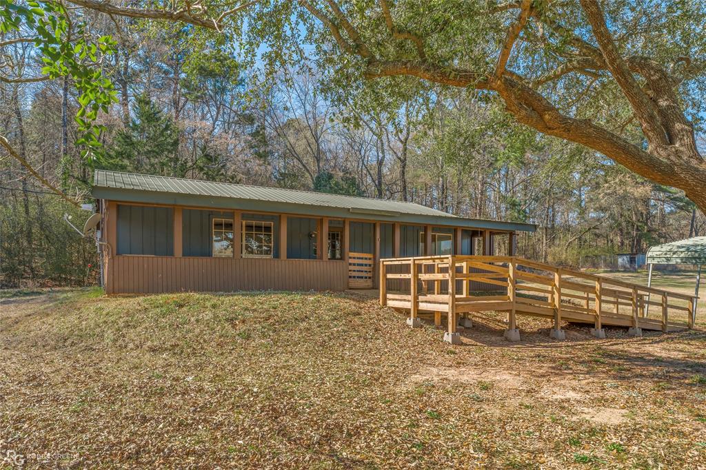 203 Thomas Road Athens, LA 71003 - Photo 7 of 20